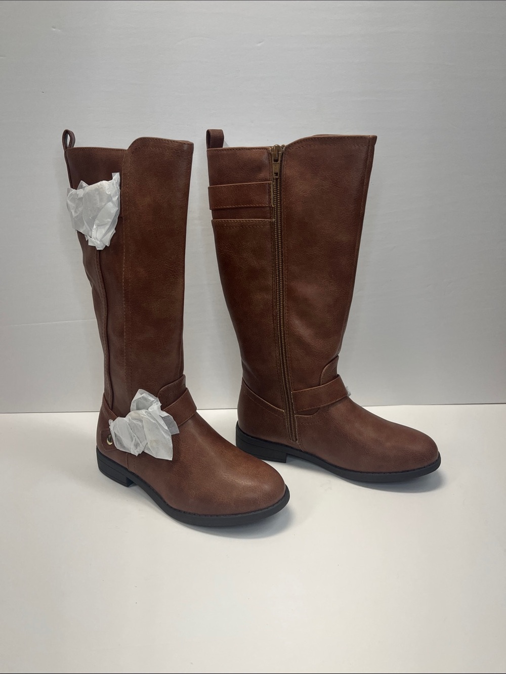 SO Camilaa Girls Classic Knee High Boots Cognac Buckle Zipper Round Toe NIB GIRL